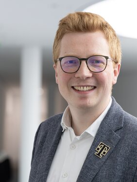 Dr. Niklas Horstmann