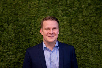 operational services GmbH & Co. KG