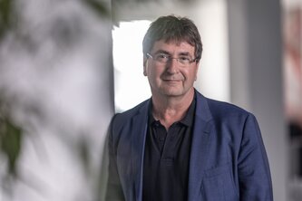 Amazon Web Services (AWS)